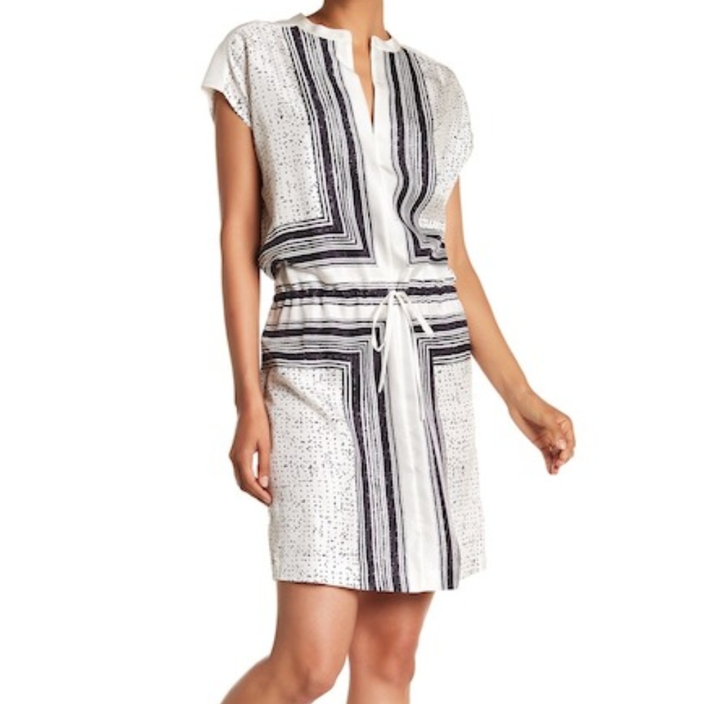 💞 HP 💞Vince Scarf Print Silk Dress